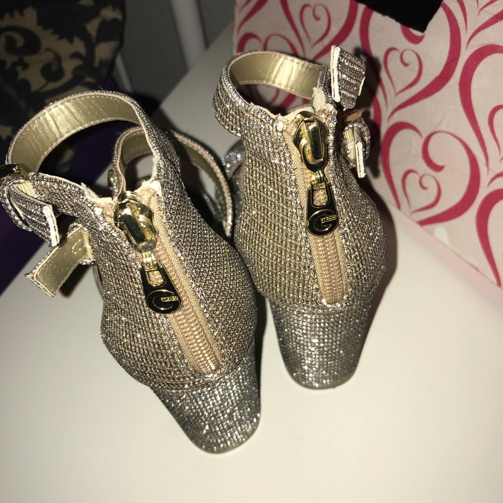 G by guess block heels - Picture 4 of 4